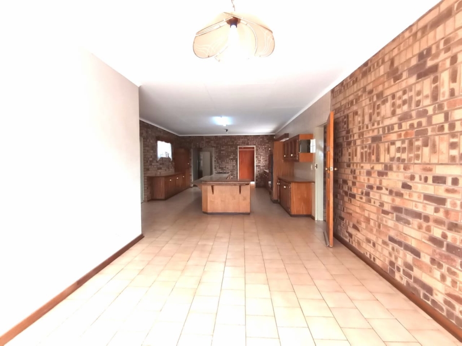 4 Bedroom Property for Sale in Parys Free State